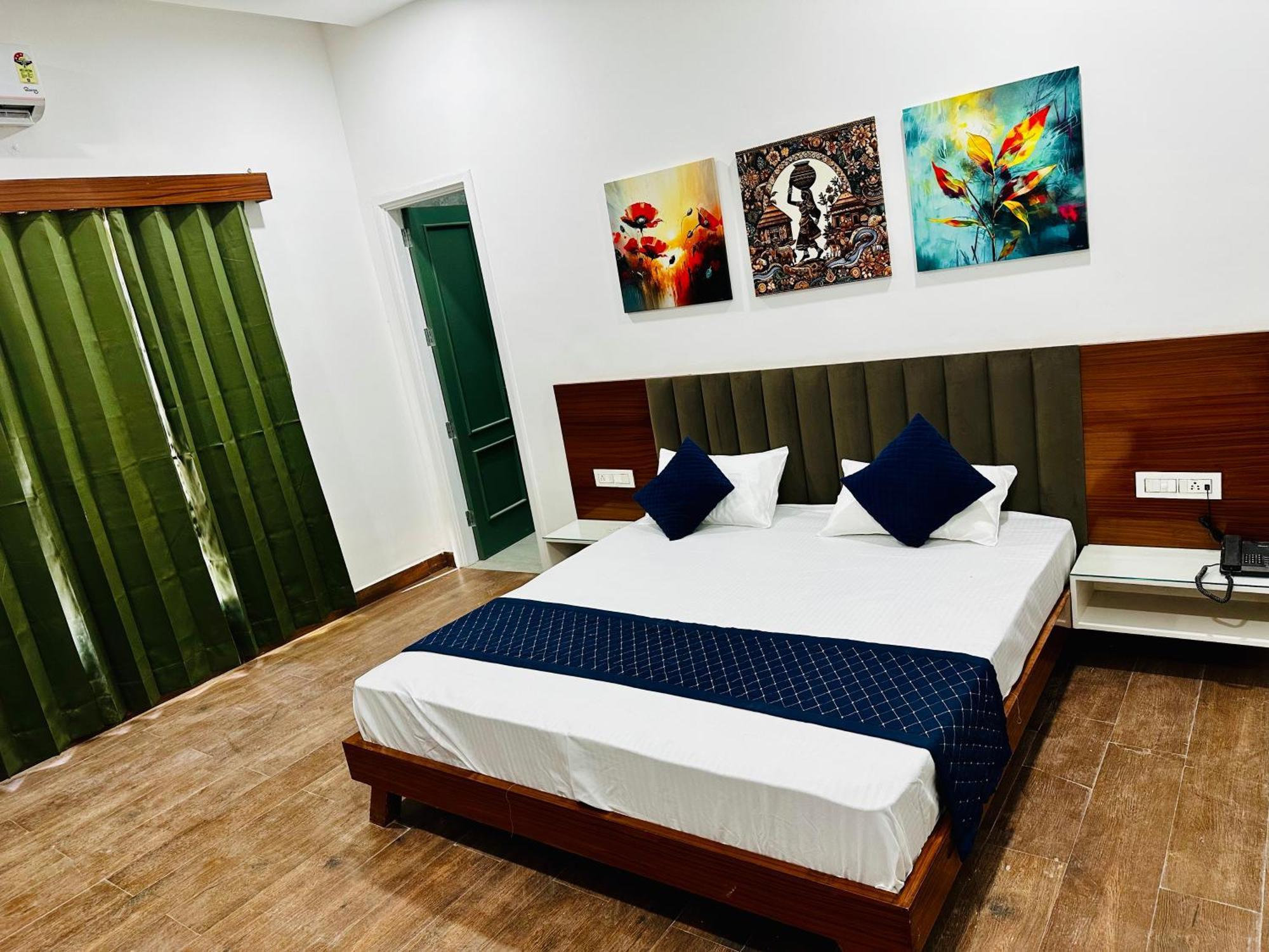 The Loya Hotel ムクトサル エクステリア 写真