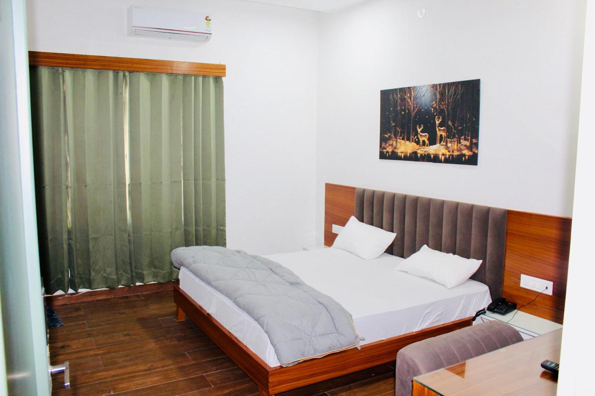 The Loya Hotel ムクトサル エクステリア 写真
